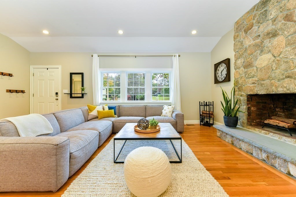 16 Thornberry Road Winchester, MA 01890 - Photo 8 of 42