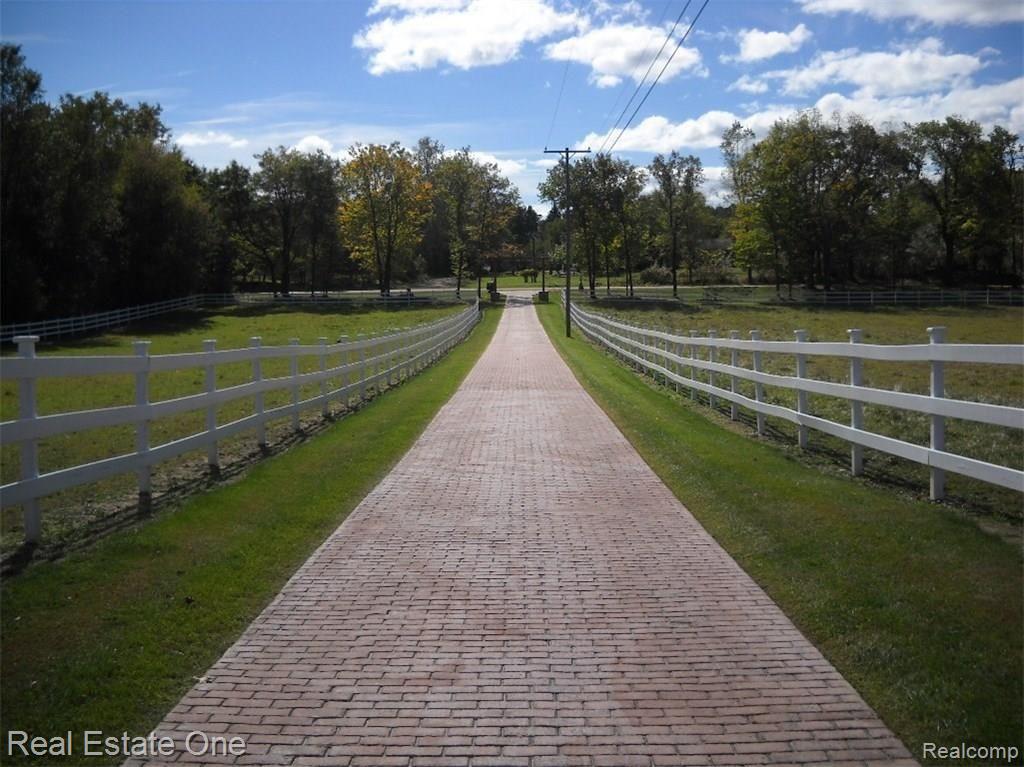 Brick driveway.JPG