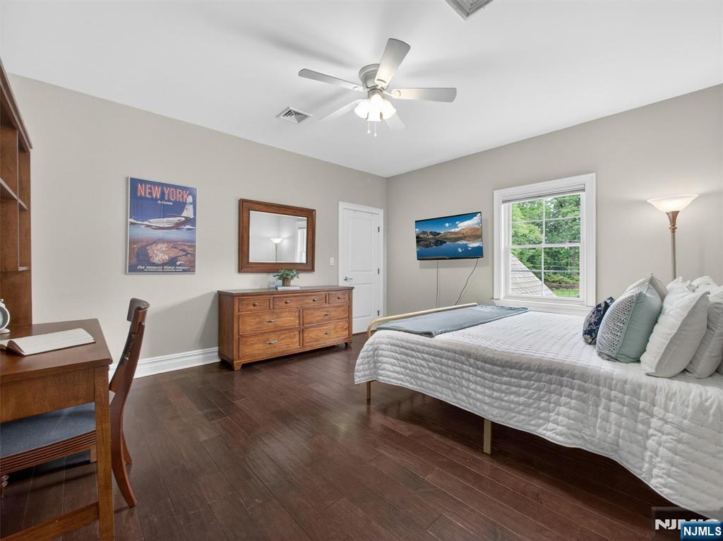 444 Lake Road Wyckoff, NJ 07481 - Photo 36 of 50