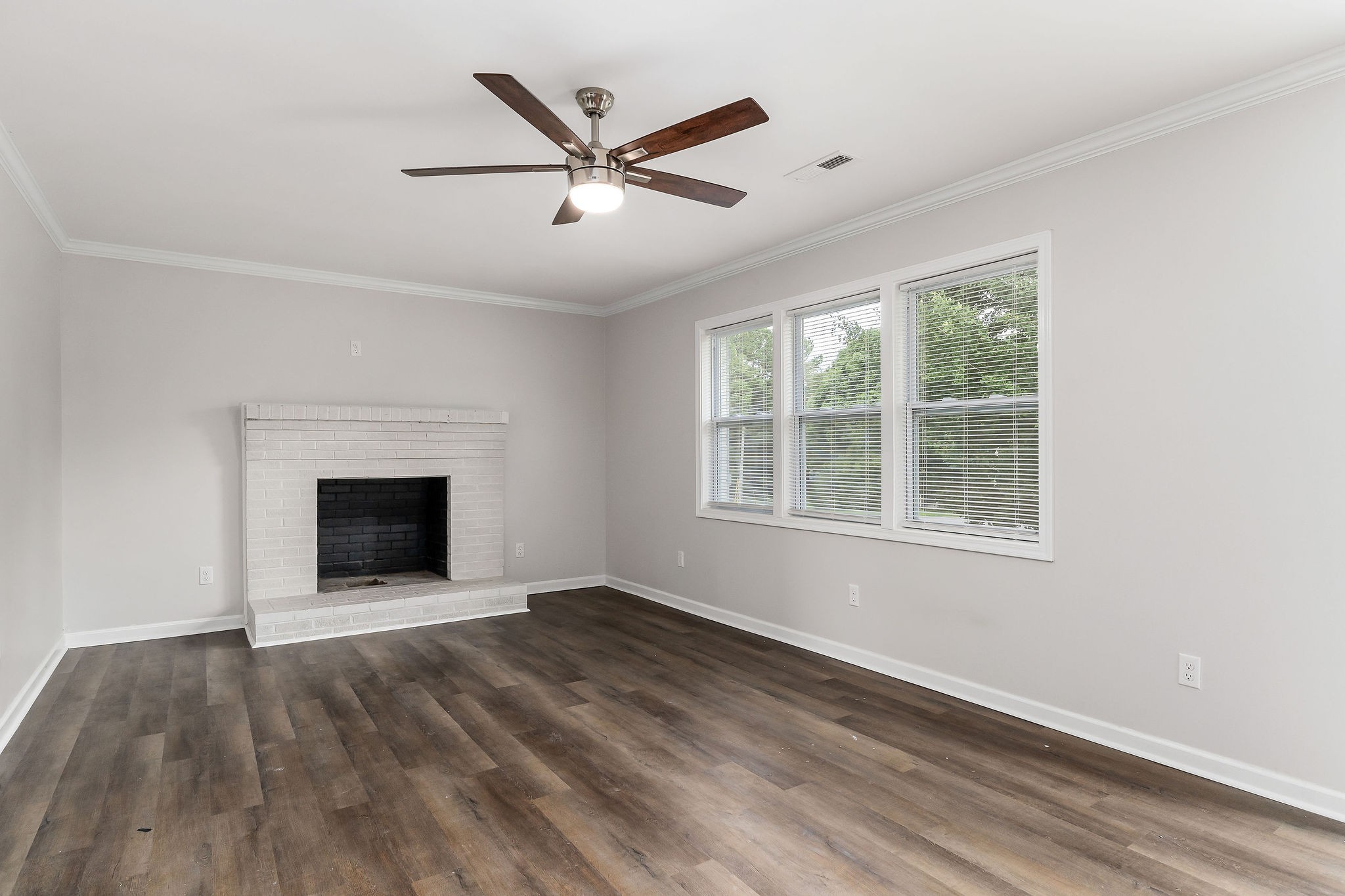 682 Shady Rest Road McMinnville, TN 37110 - Photo 7 of 48