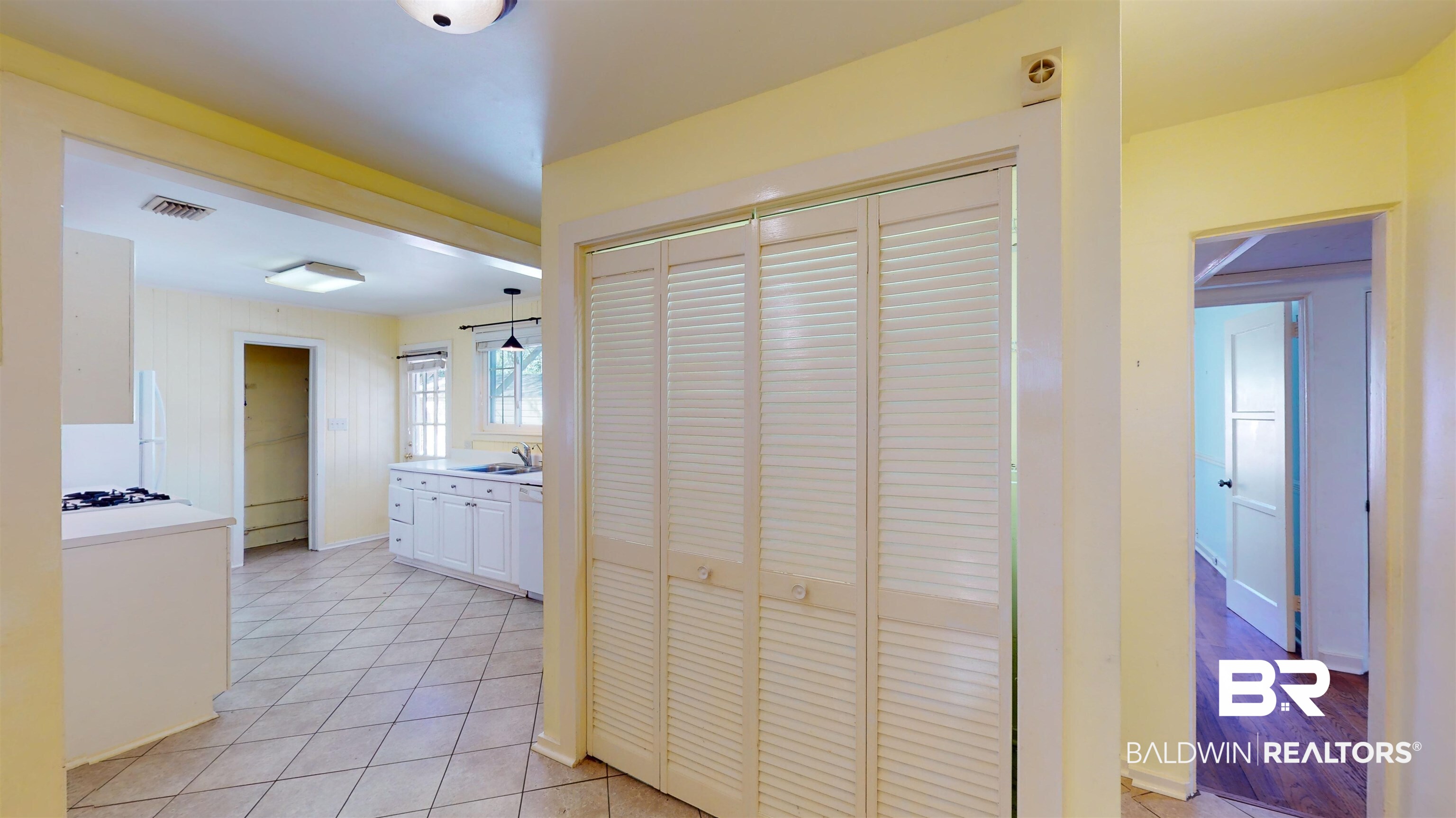 9 Lancaster Road Mobile, AL 36608 - Photo 8 of 21