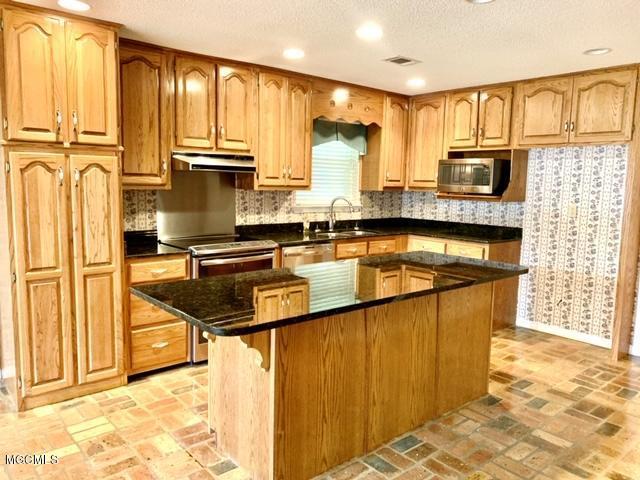 20728 Busby Road Vancleave, MS 39565 - Photo 8 of 61 IMG_6944