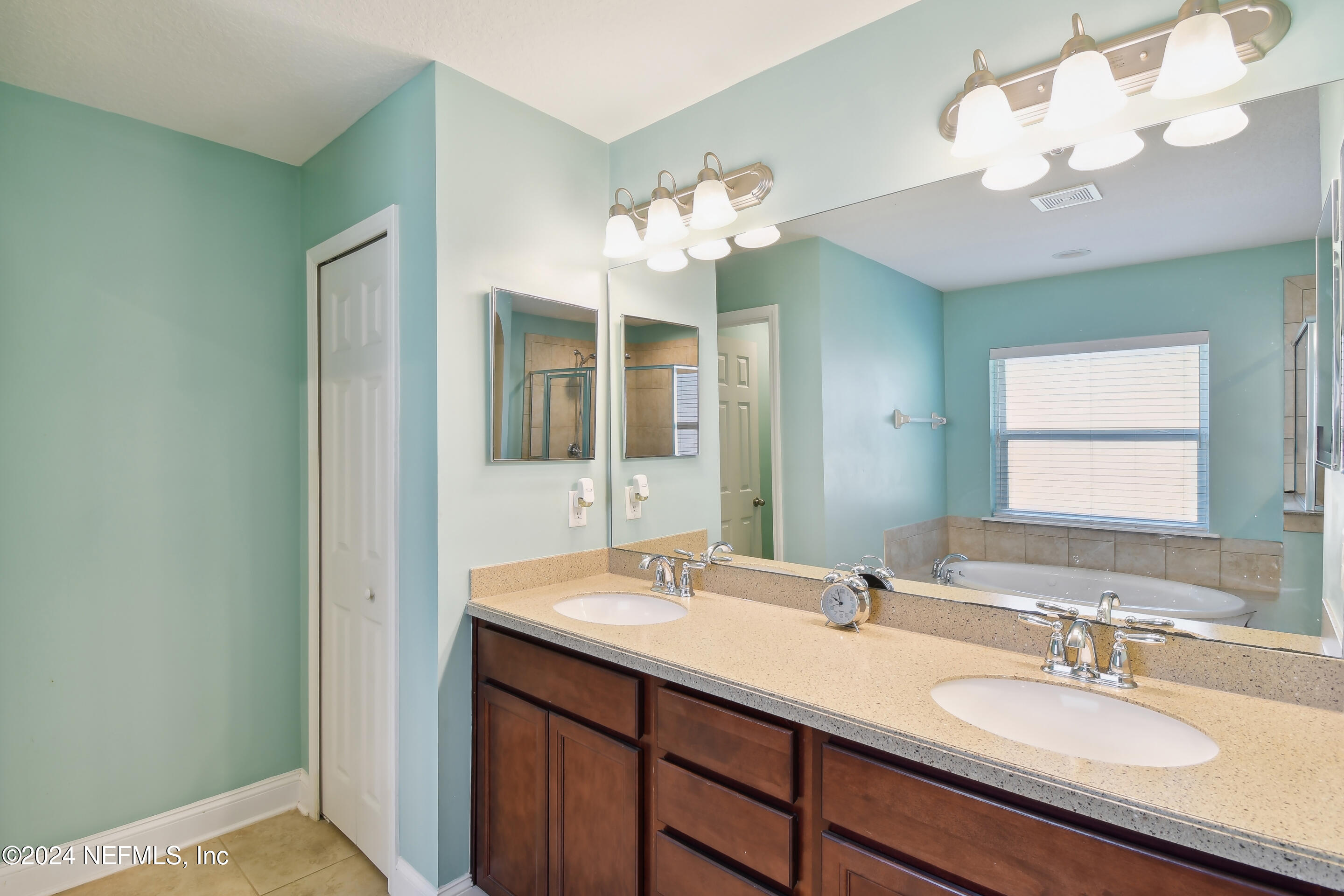 10943 Lothmore Road Jacksonville, FL 32221 - Photo 47 of 62 Master Bathroom