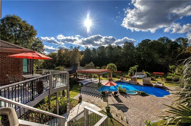 $2,899,000 | 353 Old Tennessee Highway Northeast, White, GA 30184