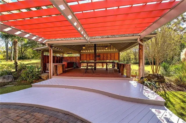 $2,899,000 | 353 Old Tennessee Highway Northeast, White, GA 30184