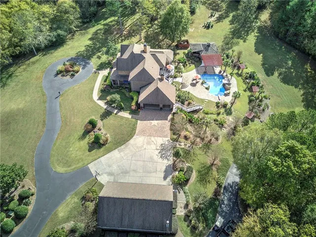 $2,899,000 | 353 Old Tennessee Highway Northeast, White, GA 30184
