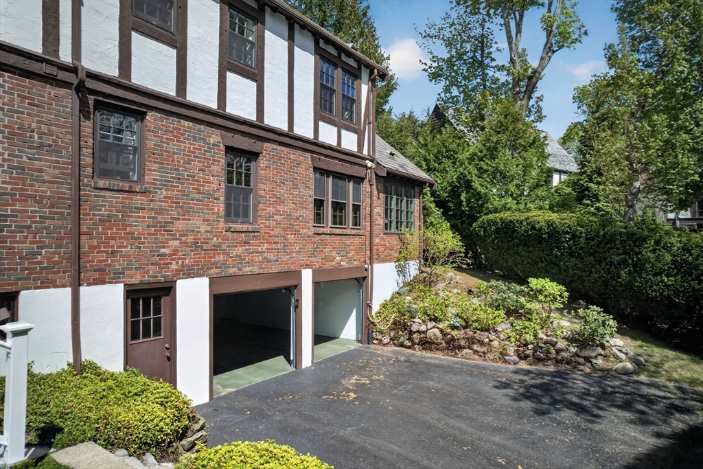 16 Lancaster Road Newton, MA 02458 - Photo 25 of 27