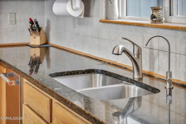 $894,500 | 1374 Porter Drive, Minden, NV 89423