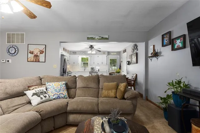 $485,000 | 336 Southeast Zack Wheat Drive, Polo, MO 64671