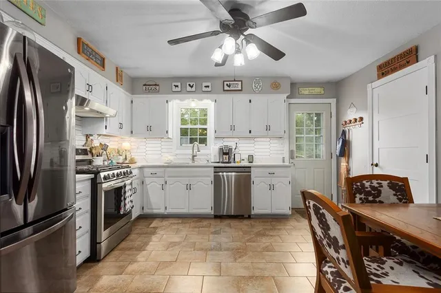 $485,000 | 336 Southeast Zack Wheat Drive, Polo, MO 64671