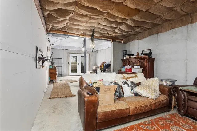 $485,000 | 336 Southeast Zack Wheat Drive, Polo, MO 64671