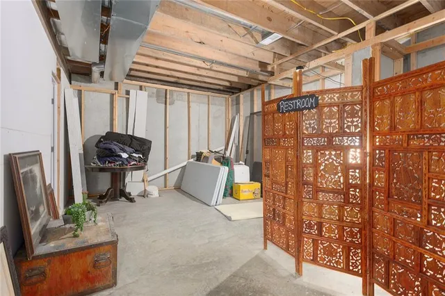 $485,000 | 336 Southeast Zack Wheat Drive, Polo, MO 64671