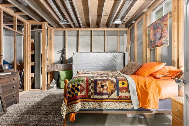 $485,000 | 336 Southeast Zack Wheat Drive, Polo, MO 64671