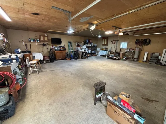 $485,000 | 336 Southeast Zack Wheat Drive, Polo, MO 64671