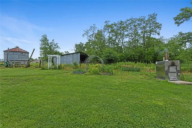 $485,000 | 336 Southeast Zack Wheat Drive, Polo, MO 64671