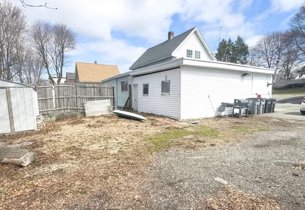 $269,000 | 93 Greenwood Street, Gardner, MA 01440