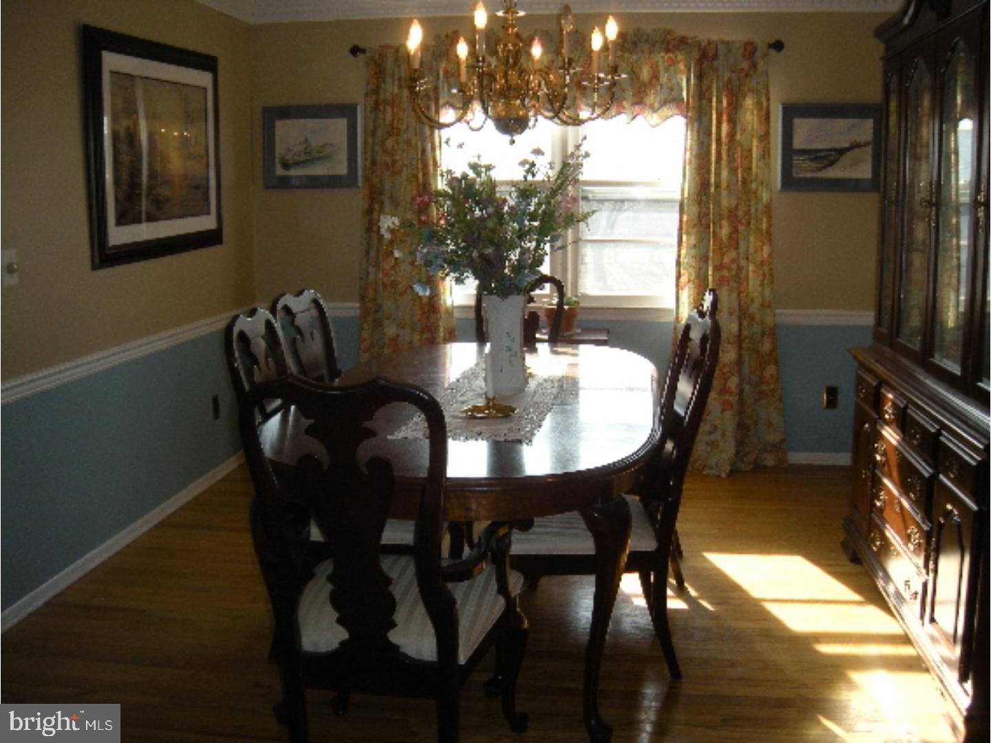 9 Peter Rafferty Drive Hamilton, NJ 08690 - Photo 7 of 24 Dining Room
