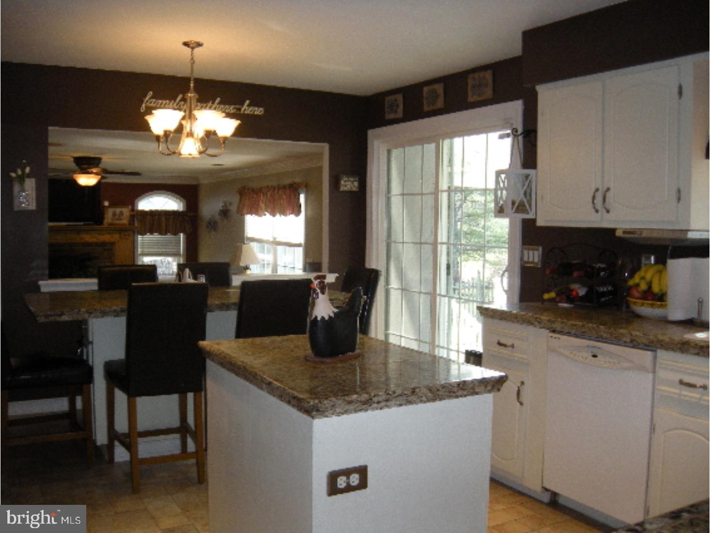 9 Peter Rafferty Drive Hamilton, NJ 08690 - Photo 9 of 24 Kitchen
