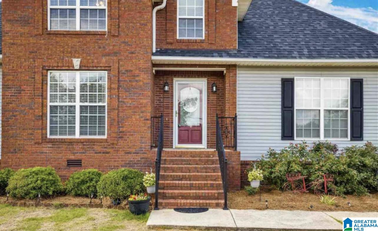 819 Ridgeway Drive Oneonta, AL 35121 - Photo 5 of 29