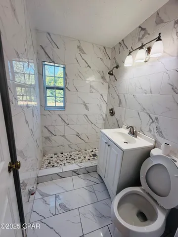 $1,800 | 1305 Flower Drive, Panama City, FL 32401