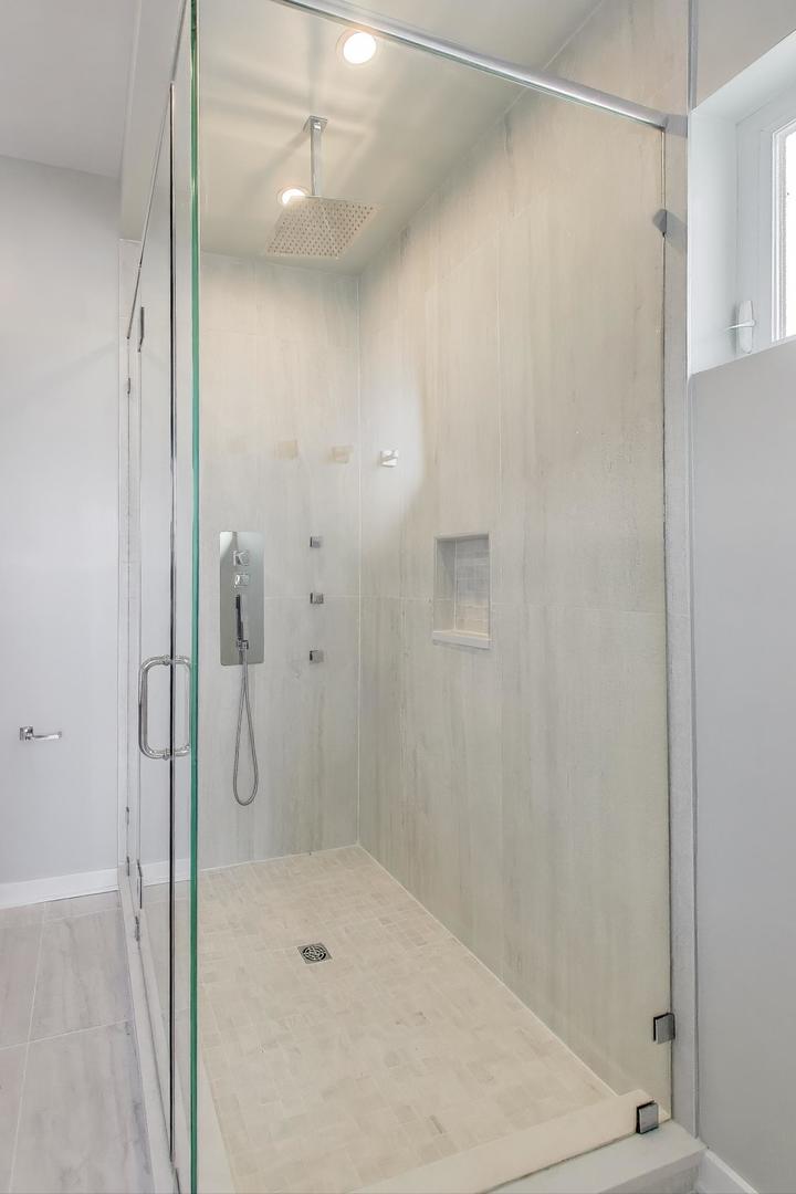 1708 West Cermak Road, Unit 3W Chicago, IL 60608 - Photo 15 of 26