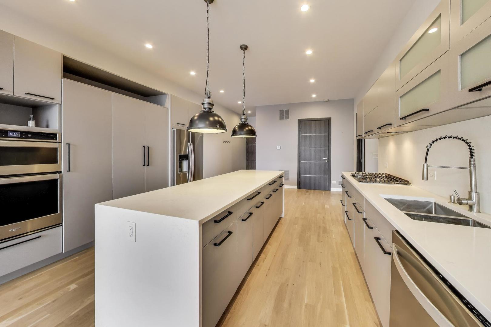 1708 West Cermak Road, Unit 3W Chicago, IL 60608 - Photo 6 of 26