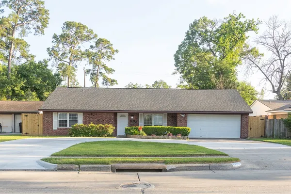 $2,500 | 10055 Westview Drive, Houston, TX 77055