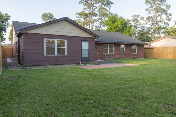 $2,500 | 10055 Westview Drive, Houston, TX 77055