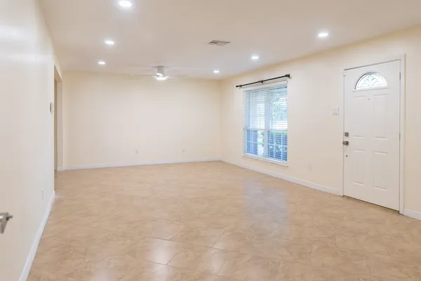 $2,500 | 10055 Westview Drive, Houston, TX 77055