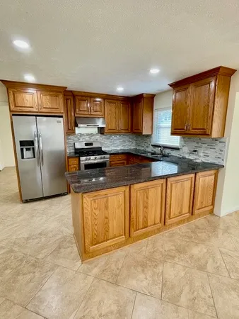 $2,500 | 10055 Westview Drive, Houston, TX 77055