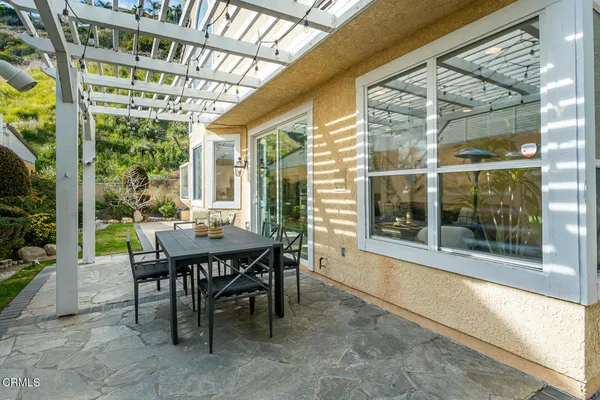 $1,998,000 | 1985 Erin Way, Glendale, CA 91206