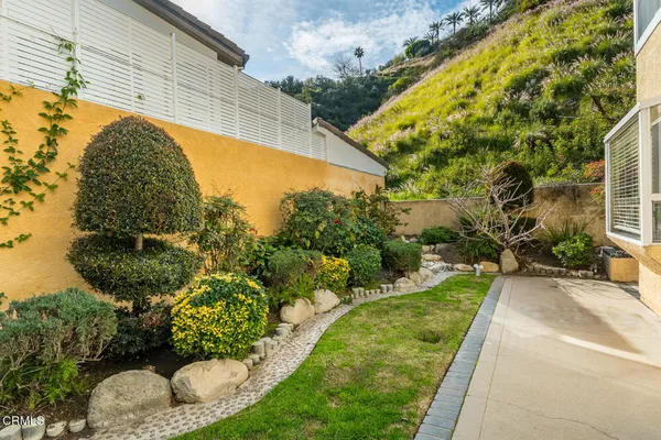 $1,998,000 | 1985 Erin Way, Glendale, CA 91206