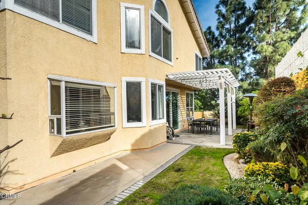 $1,998,000 | 1985 Erin Way, Glendale, CA 91206