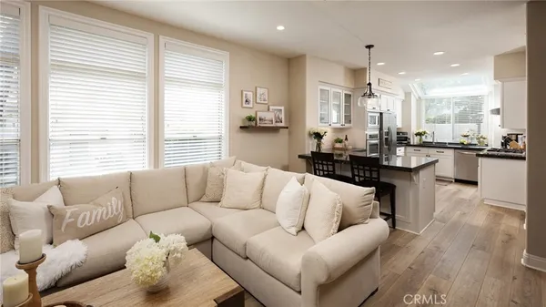 $1,299,000 | 33 Calle Del Norte, Rancho Santa Margarita, CA 92688