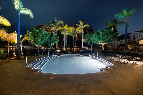 $1,299,000 | 33 Calle Del Norte, Rancho Santa Margarita, CA 92688