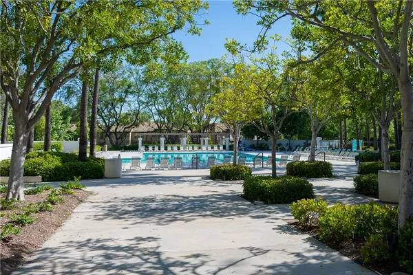 $1,299,000 | 33 Calle Del Norte, Rancho Santa Margarita, CA 92688