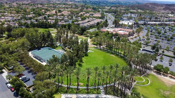 $1,299,000 | 33 Calle Del Norte, Rancho Santa Margarita, CA 92688