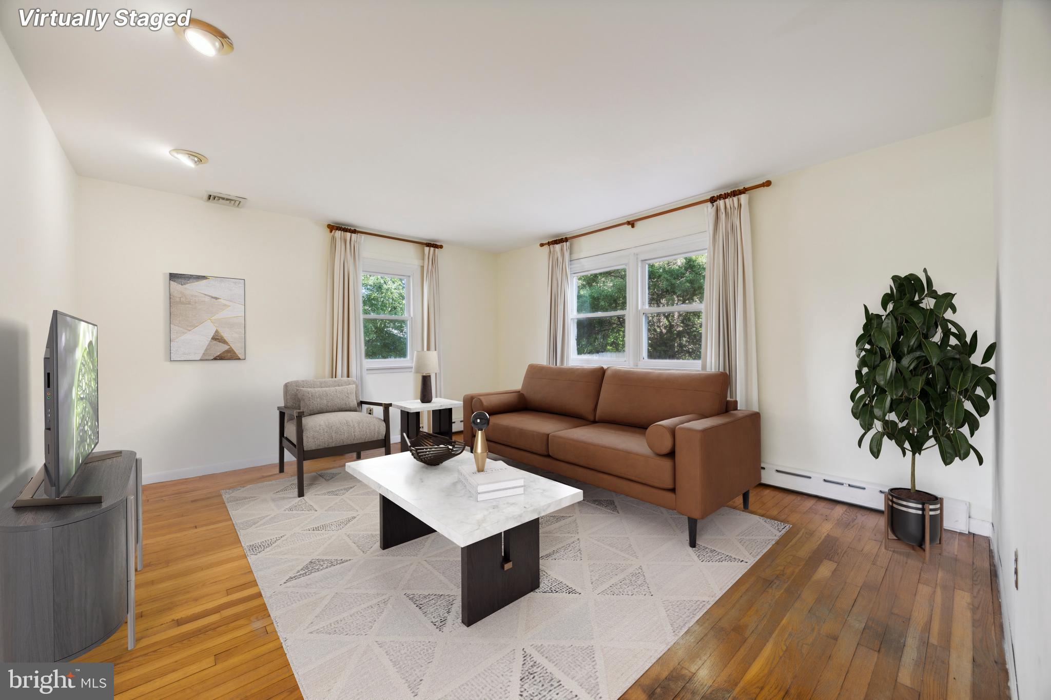 130 Level Road Collegeville, PA 19426 - Photo 8 of 32 Family Room Virtually Staged