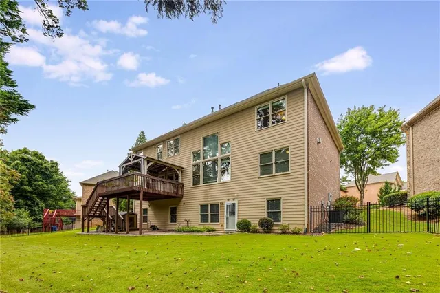 $898,000 | 2818 Willowstone Drive, Duluth, GA 30096