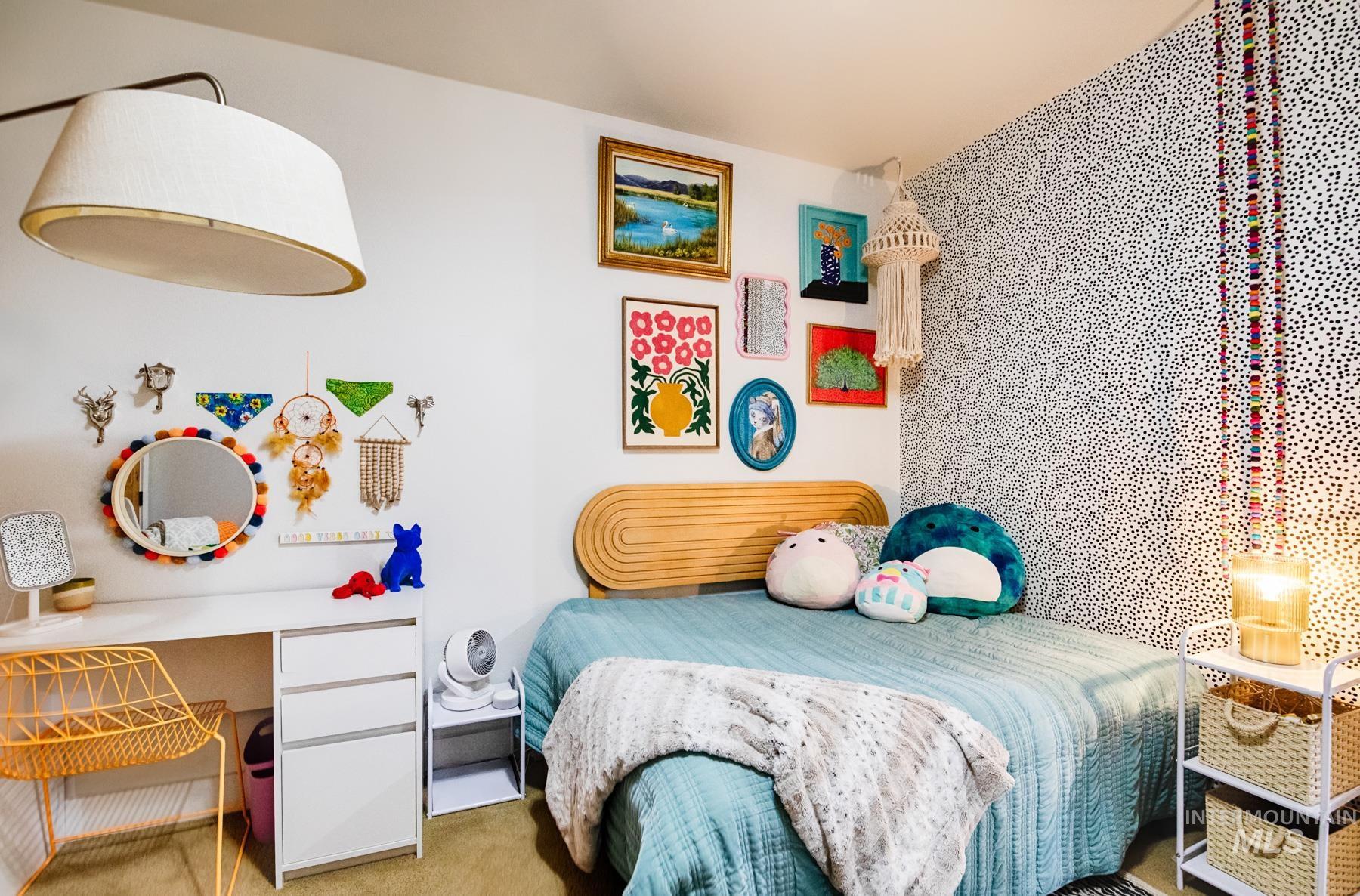 851 West Front Street, Unit 1004 Boise, ID 83702 - Photo 17 of 27 Carpeted bedroom featuring a desk