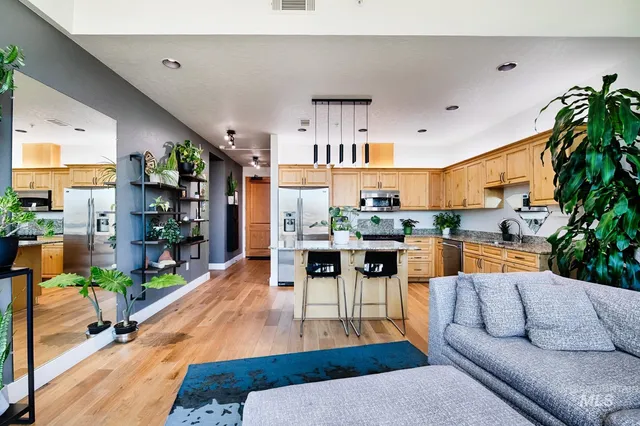 $795,000 | 851 West Front Street, Unit 1004, Boise, ID 83702