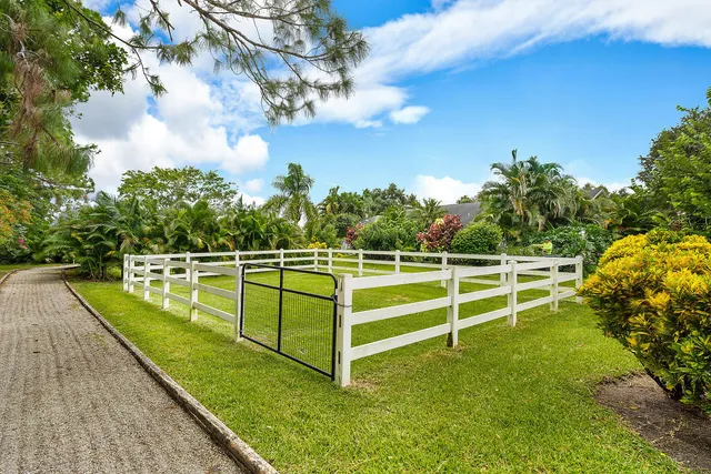 a view of a outdoor space