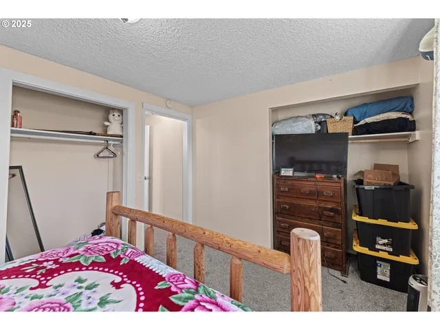 $349,000 | 1893 Sunset Lane, Myrtle Point, OR 97458