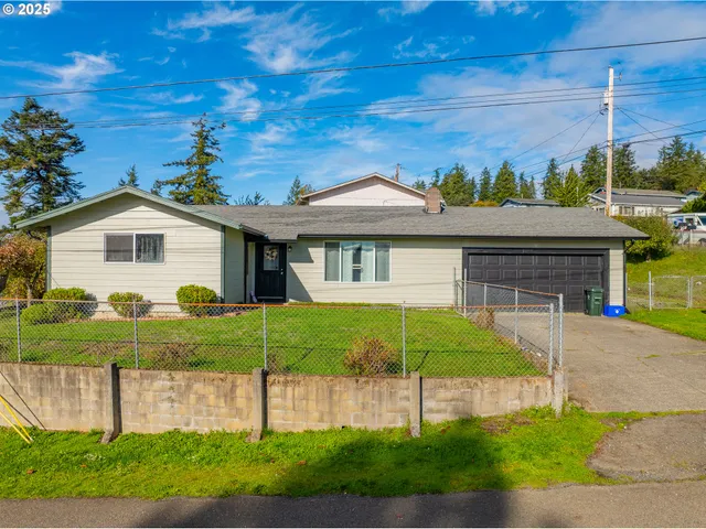 $349,000 | 1893 Sunset Lane, Myrtle Point, OR 97458