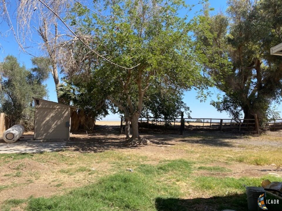 570 East Holton Road El Centro, CA 92243 - Photo 7 of 9 Gallery Image 7