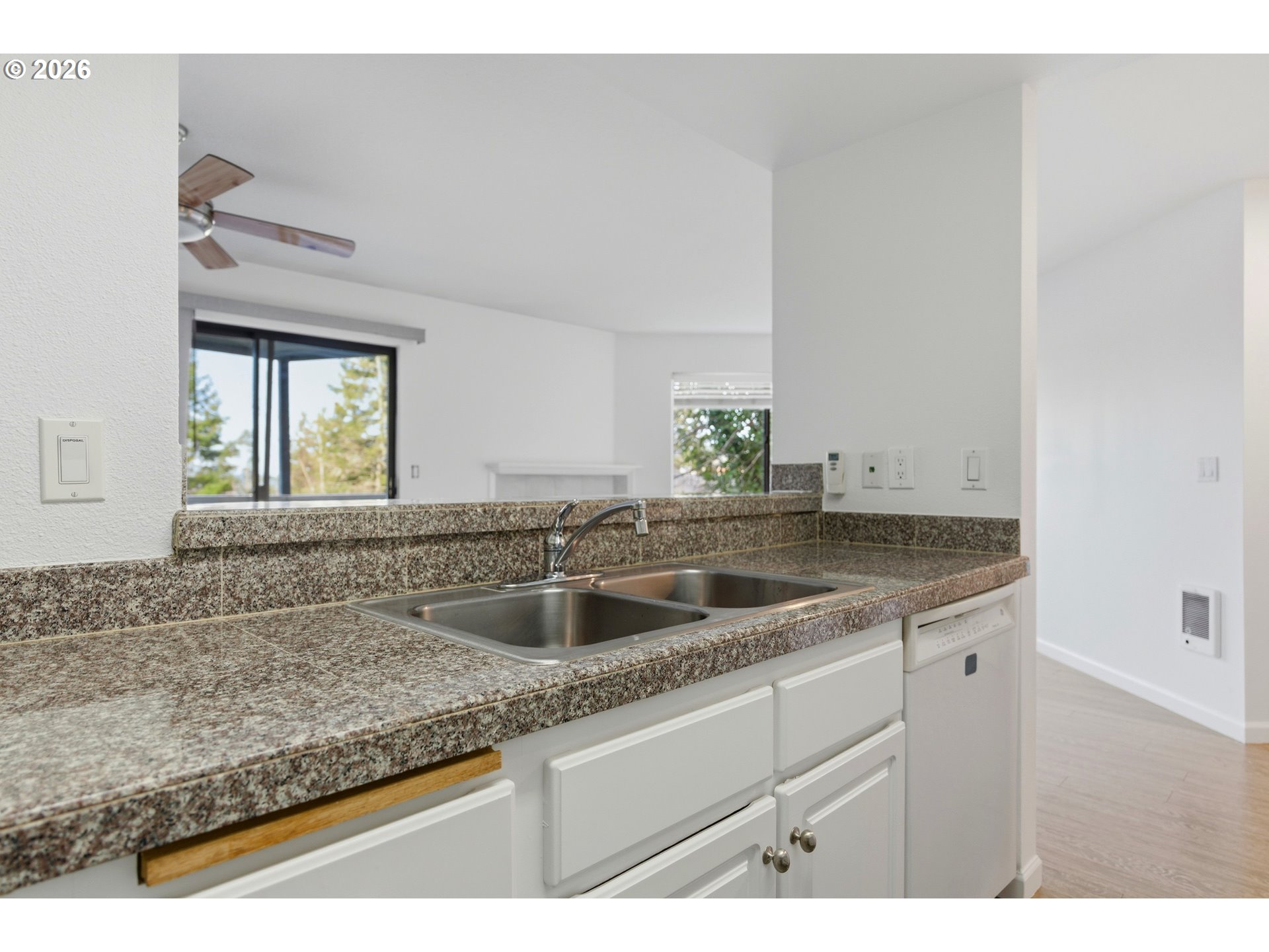 10168 Southeast Talbert Street Clackamas, OR 97015 - Photo 4 of 26