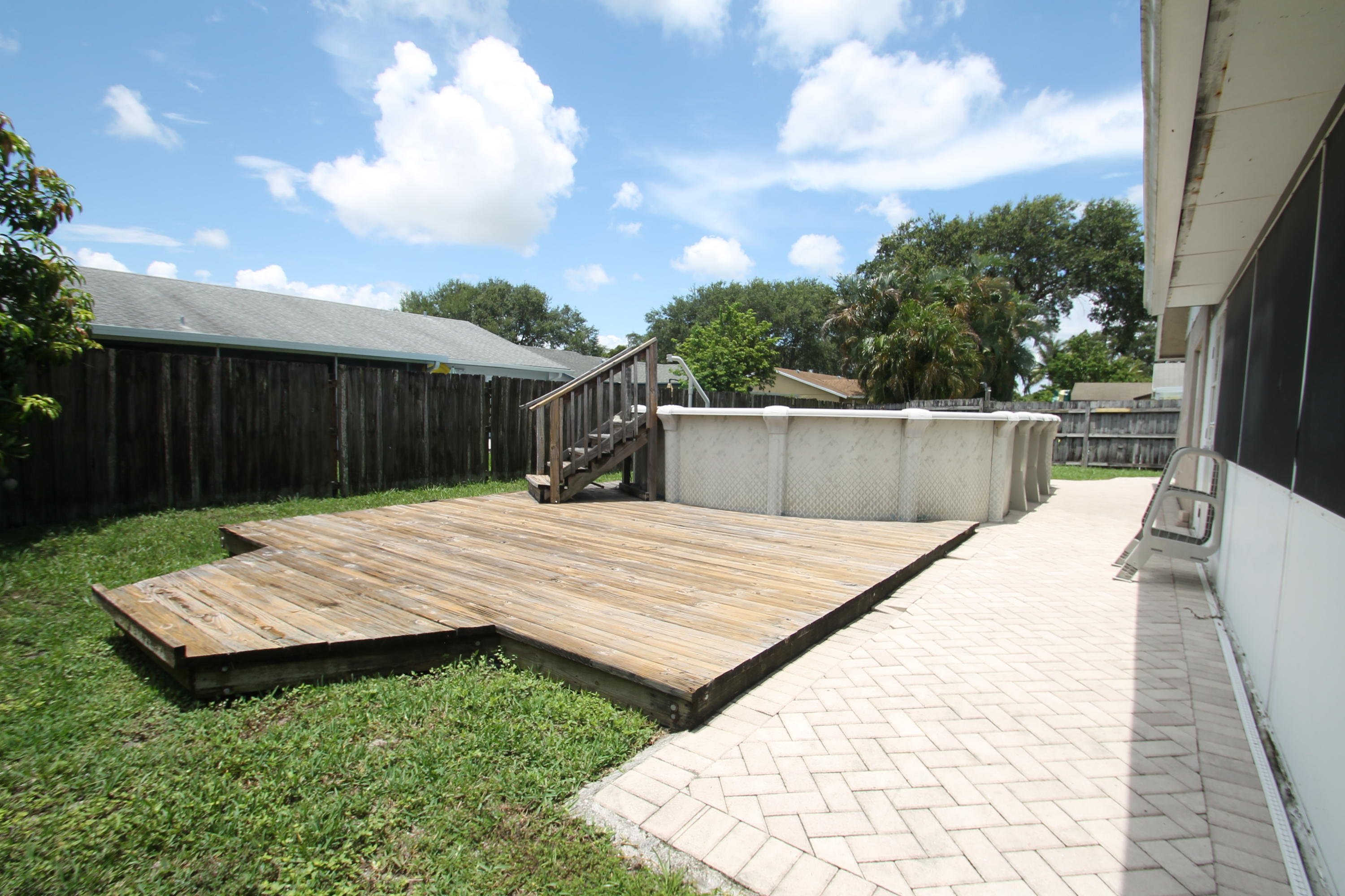 9488 Affirmed Lane Boca Raton, FL 33496 - Photo 5 of 19 IMG_5986