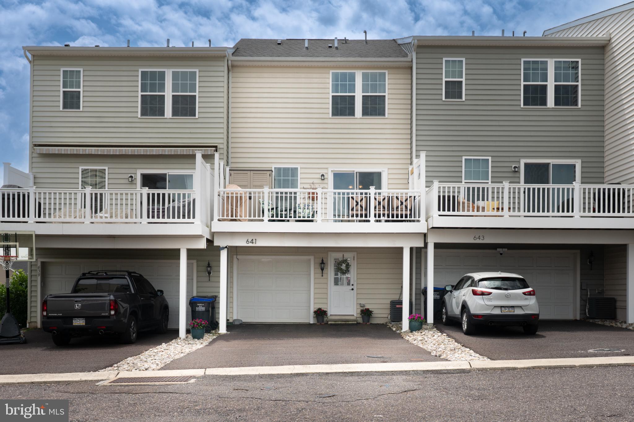 641 Washington Square Spring City, PA 19475 - Photo 8 of 42 Single Car Garage or Storage Options