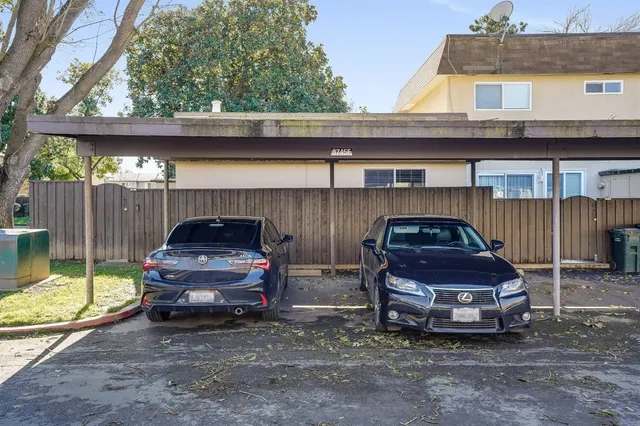 $280,000 | 8745 Woodman Way, Unit F, Sacramento, CA 95826