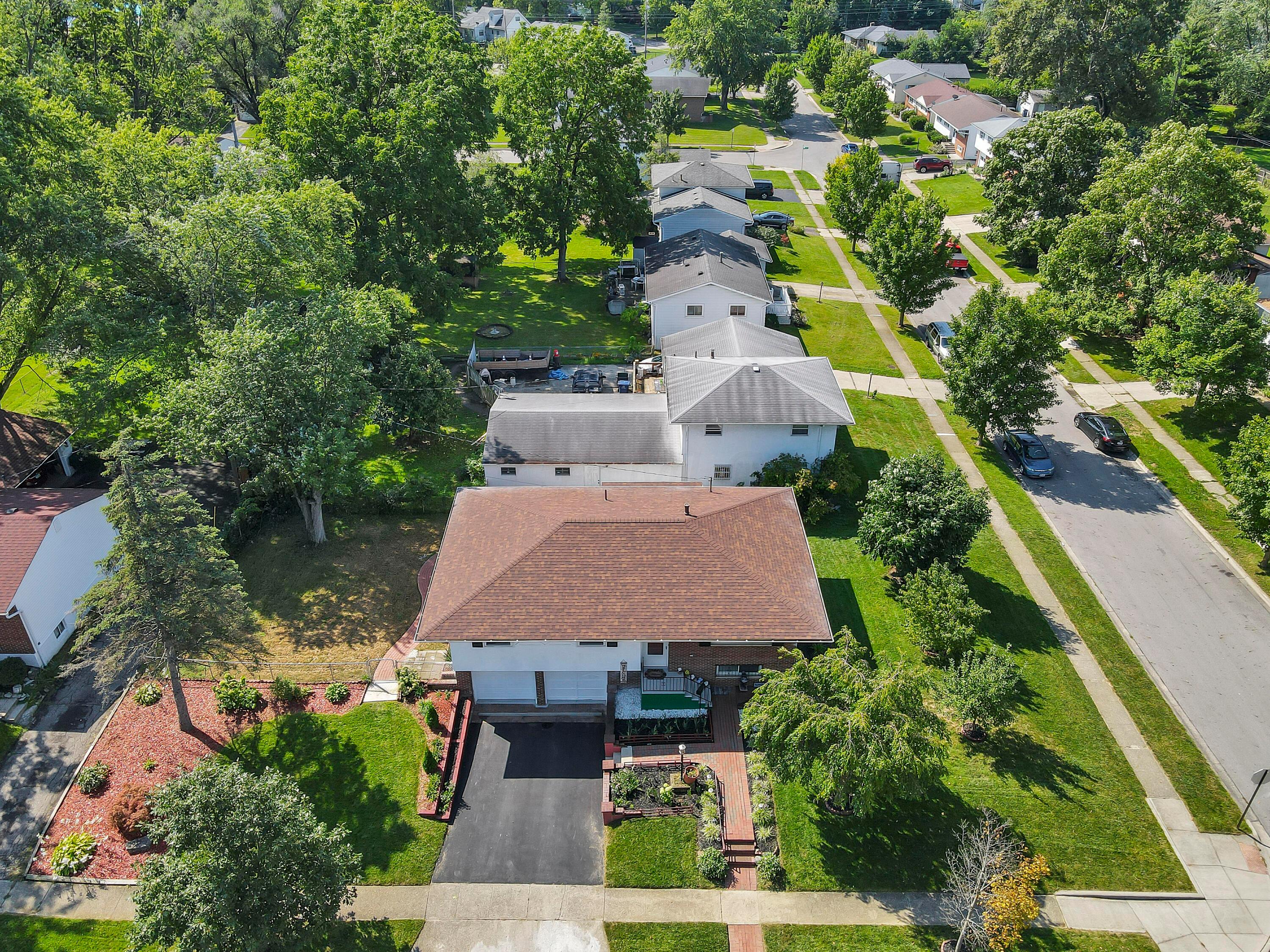 1183 Belden Road Columbus, OH 43229 - Photo 6 of 71 Gallery Image 6